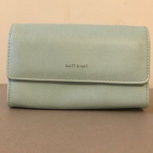 Matt & nat baby blue clutch